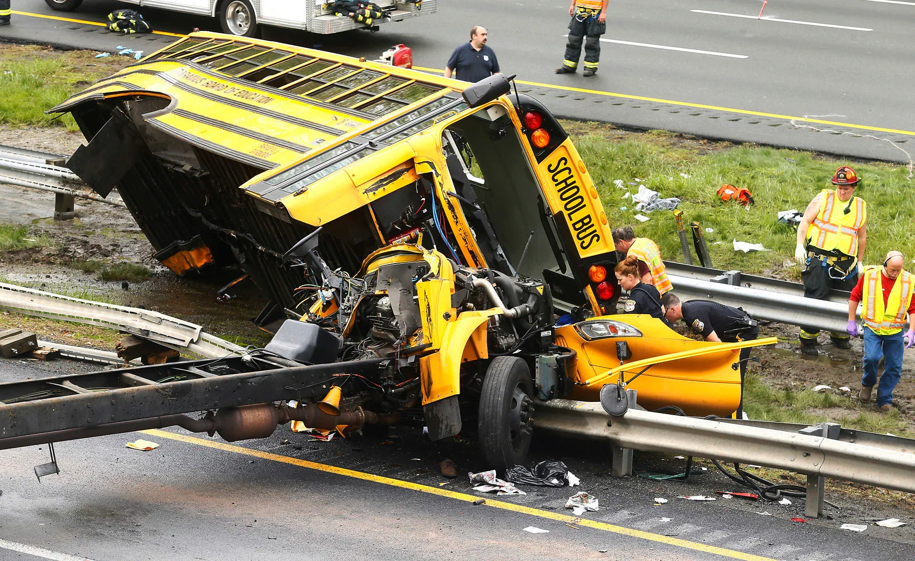 NJ Bus Crash in Wall Township Causes Major Shutdown on I-95