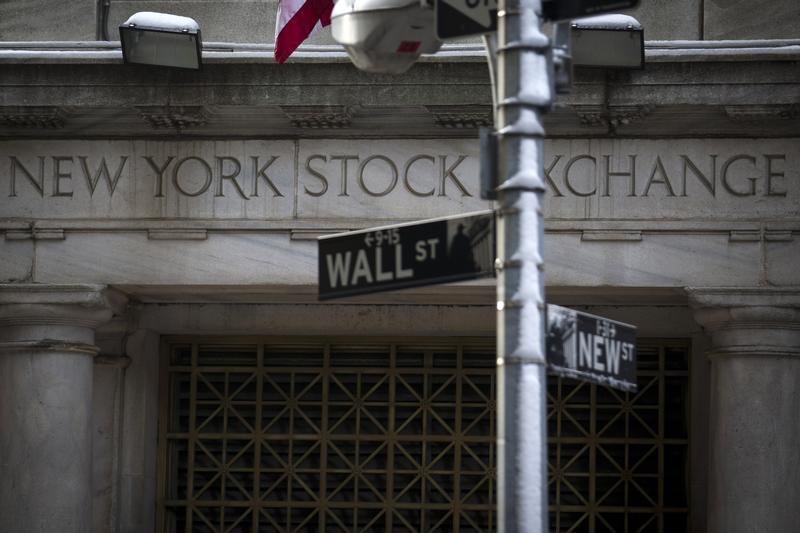 Wall Street Bonuses Surge 31.5% in 2024 Amid Dealmaking Boom, but Uncertainty Looms